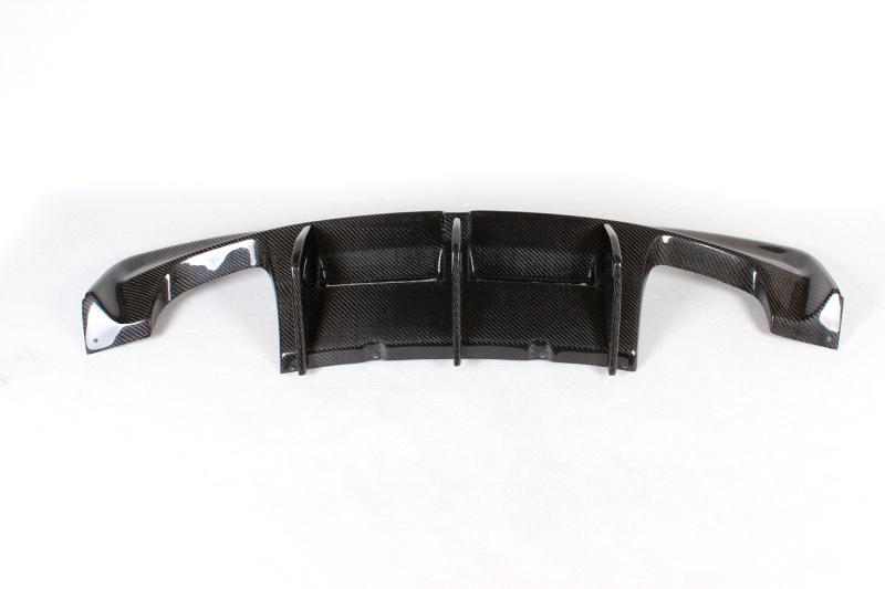 BMW 1 Series E82 Carbon Fiber Diffuser