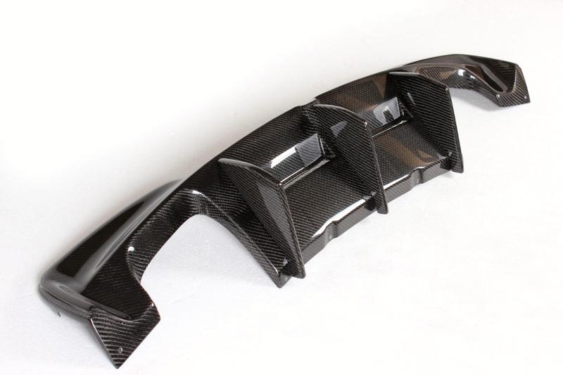 BMW 1 Series E82 Carbon Fiber Diffuser